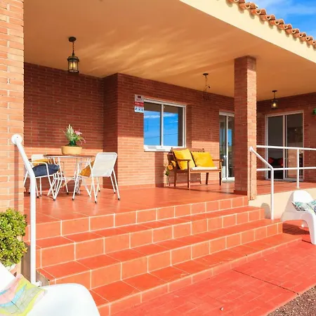 Margarita Fantastic Country house Riudecanyes